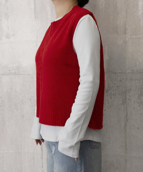 ケーブル編み ニットベスト バックボタン ニットジレ レディース ノースリーブ ニットトップス 大人 重ね着 ベストセーター カジュアル レイヤードベスト お洒落 24TPS-054